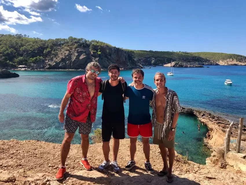 Despistaos, Cepeda y Dvicio Demasiado Tarde